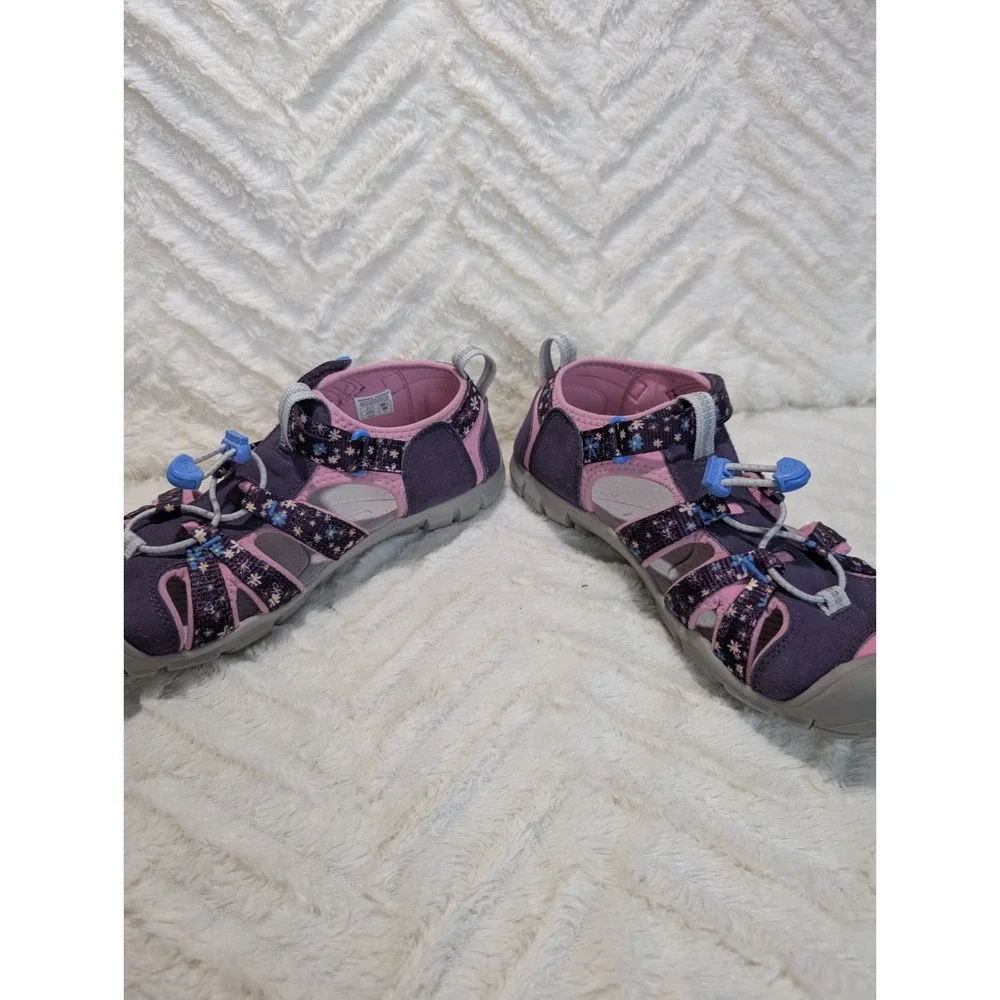 S6 KEEN Kids' Seacamp II CNX‎ Water Sandals Size 5 Color purple and pink New